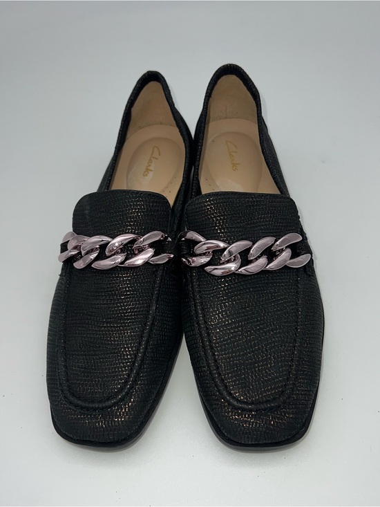 Clarks Shoes - Clarks Sarafyna Iris black Leather loafers Women’s size 6 shoes silver chain